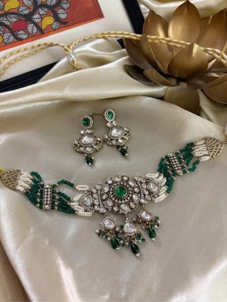 Choker Set